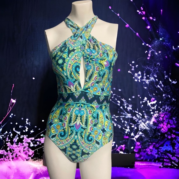 Laundry swimsuit - Picture 1 of 6